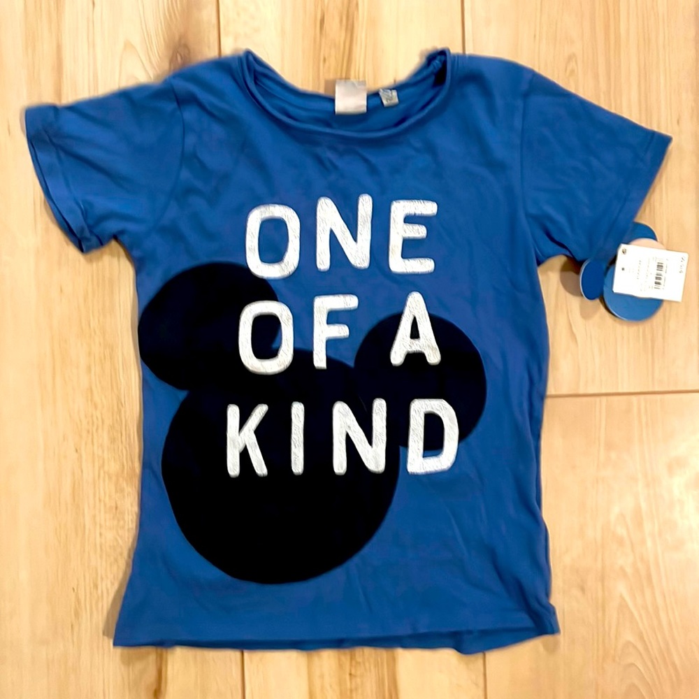 Going to Disney?One of a Kind Mickey Mouse Kids Shirt!
